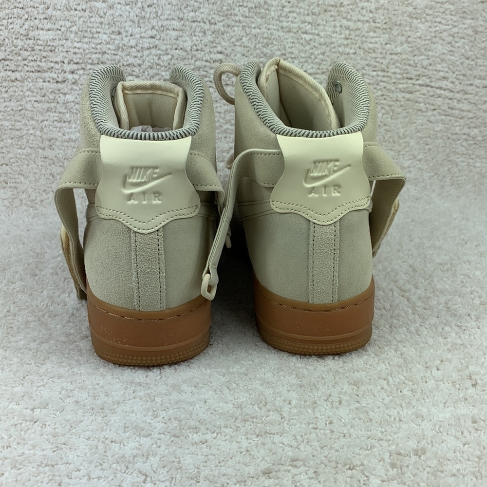 Nike Air Force 1 Hi Special Edition Suede Women's - Picture 4 of 7